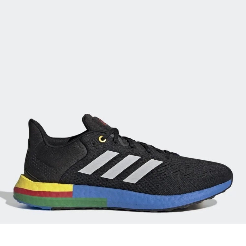 Adidas Pureboost 21 GY5103 men’s running shoes.